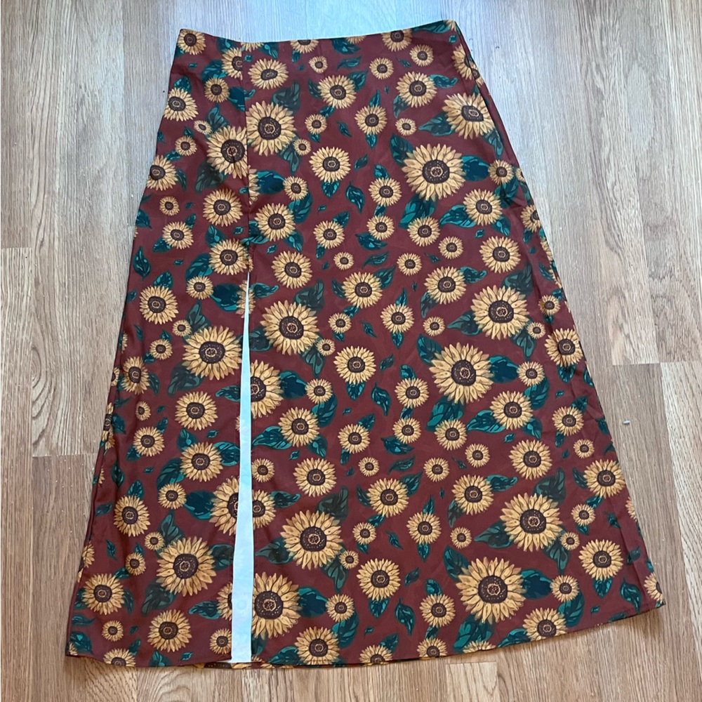 NWT Shein Sunflower Print Maxi Skirt